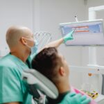 Laseroterapia w stomatologii - jak wygląda leczenie i dla kogo jest najlepsze